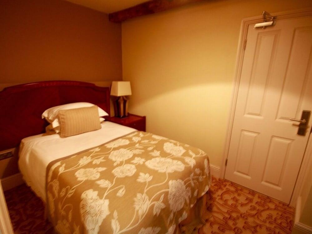 Colchester Boutique Hotel エクステリア 写真